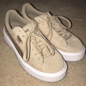 Platform Puma Sneakers